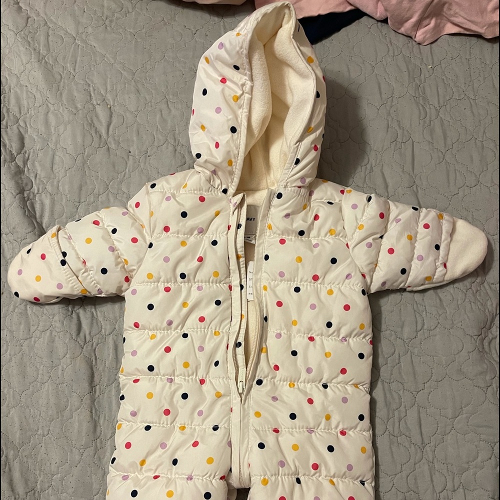 Old navy, pokie dots, 0-3 months